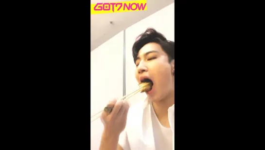 [VIDEO] 150717 JB @ Official Facebook Update