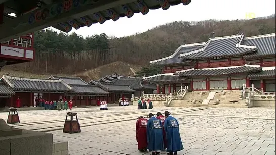 Луна и Солнце/The Moon that Embraces The Sun (9/20)