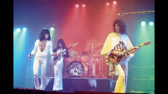 Queen - Pre Overdubbing: Live At The Hammersmith Odeon 12-24-1975