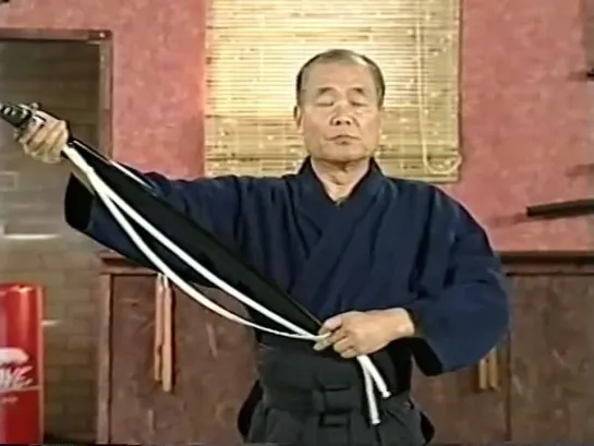 Introduction to Iaido, part 3_ Wearing the sword