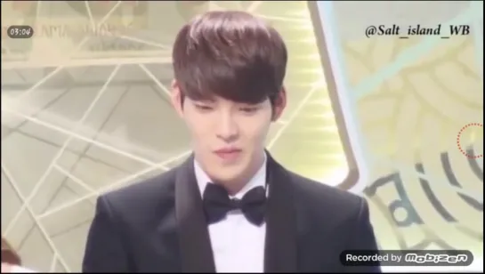 Kim woo bins reaction to lee jong suk kissing scene