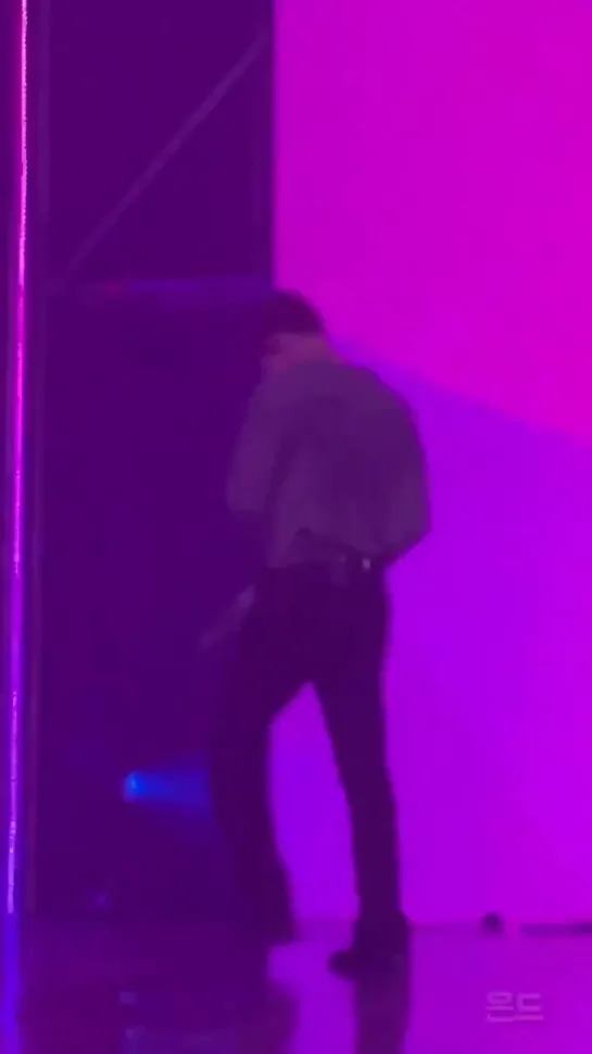 [fancam][28.08.2019] Idol Live x I Log U Concert MONSTA X (Shownu focus)