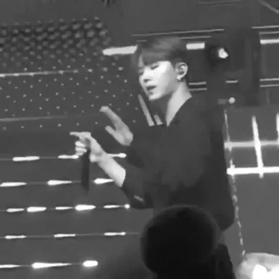 [fancam][28.08.2019] Idol Live x I Log U Concert MONSTA X - Play it Cool (Kihyun focus)