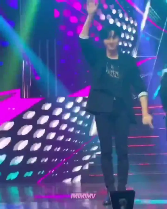 [fancam][28.08.2019] Idol Live x I Log U Concert MONSTA X - Play it Cool (IM focus)