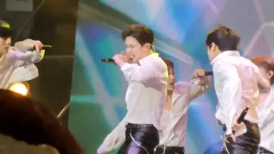 [fancam][19.05.2019] All Family Music Festival 2019 (Wonho focus)