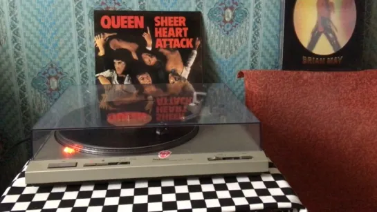 Queen - Killer Queen (Sheer Heart Attack LP - EMC 3061)