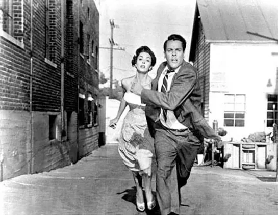 Вторжение похитителей тел / Invasion of the Body Snatchers (1955)