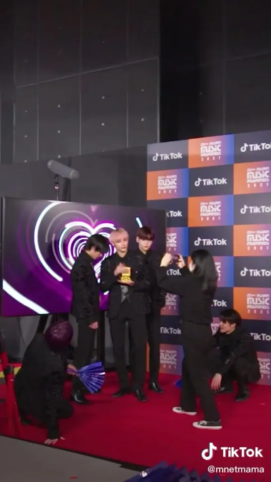 211211 tiktok @ mnetmama