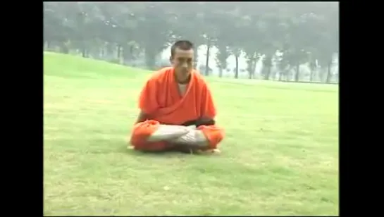 Разминка и растяжка шаолиньских монахов (Shaolin Monks Training. Stretching and Warming Up)