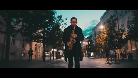 Måneskin - I WANNA BE YOUR SLAVE CLUB EDIT (RUNNING SAX CHALLENGE)