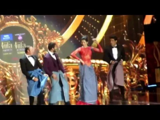 IIFA 2014- Kevin Spacey & Deepika Padukone 2