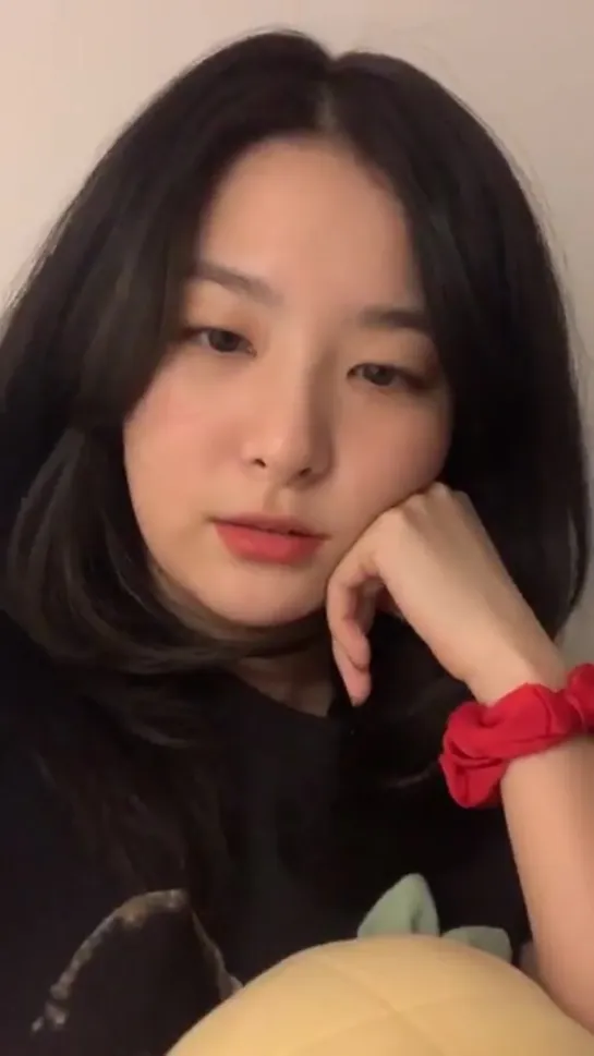 200210 Seulgi (Red Velvet) @ hi_sseulgi Instagram Live