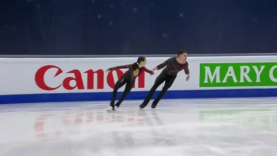 Pairs Free Skating _ ISU World Figure Skating Championships _ - WorldFigure​ ( 720 X 1280 )