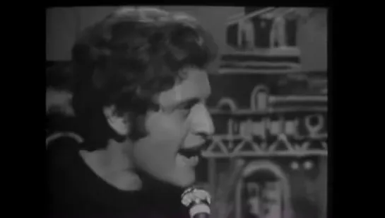 Joe Dassin - Siffler Sur La Colline