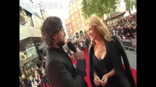 Kylie Minogue San Andreas Premiere Red Carpet Interview (London 21.05.2015)