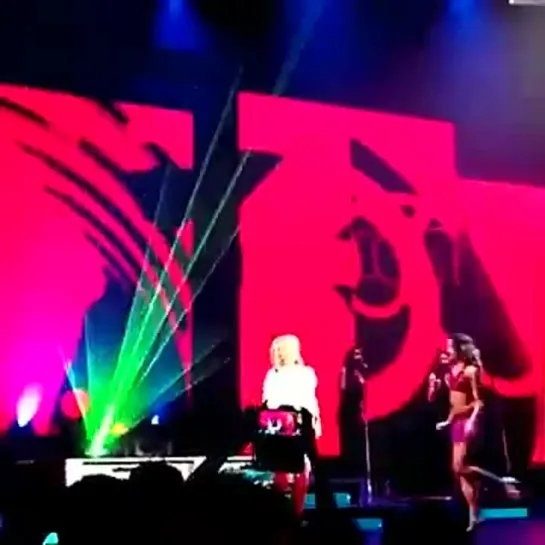 Kylie Minogue Performs In Hong Kong (26.09.2013)