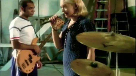 GWEN STEFANI (NO DOUBT) — «DON'T SPEAK» (1995 - 1996)