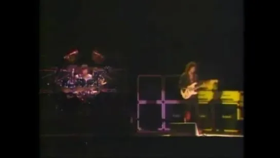 Rainbow-Ritchie Blackmore ( Guitar Solo Live)