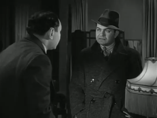 Pasaporte a la fama (The Whole Town's Talking, 1935) John Ford [El enemigo público Nº 1]