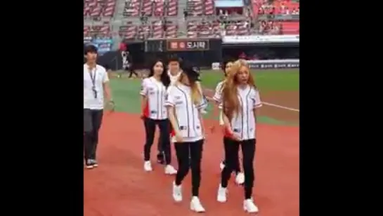 [VIDEO]160910 Фанкам с Baseball Match KT Wiz VS KIA Tigers 7