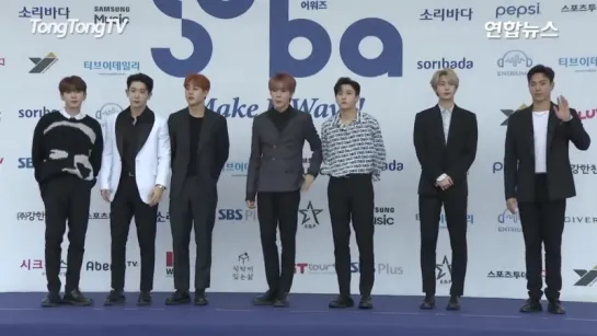 [VK][30.08.18] MONSTA X on 2018 SOBA Red (Blue) Carpet @ TongTongTv