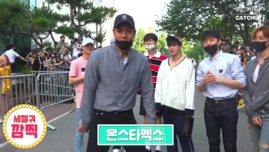 [VK][23.06.17] Monsta X(cute pose King) at arriving Music Bank @ Catchup