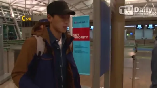 [VK][27.03.2016] Shownu departure to Papua New Guinea @ TV Daily