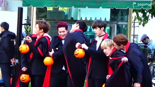 [VK] [30.10.2015] Monsta X по пути на @ Music Bank (Kpopmap)