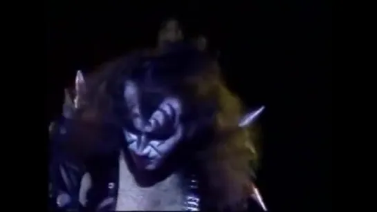 Kiss - Live At Cobo Hall (1976)