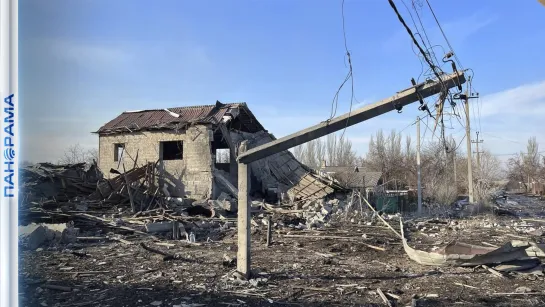 ⚡️ ВСУ уничтожили дом в Донецке! Две женщины оказались под завалами, одна из них погибла!