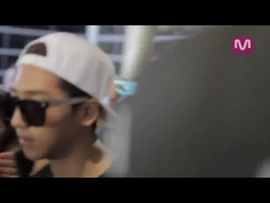 [VIDEO][140808] B1A4 @ Mnet America LAX Airport - "KCON Experience"