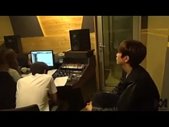 [OTHER][140715] Jinyoung and Sandeul @ Naver Cast BTS Video Recording