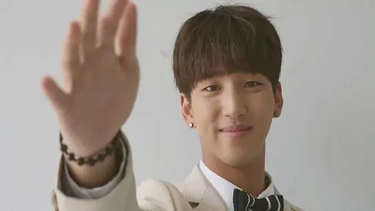 [OTHER][140828] Baro @ Smart Uniform Message