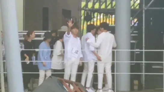 [FANCAM] [170812] Baro @ DMZ Peace Concert Rehearsal