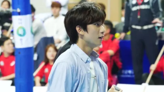 [FANCAM] [161019] B1A4 - What's Happening? (Gongchan Focus) @ Woori Card Wibee Volleyball Club