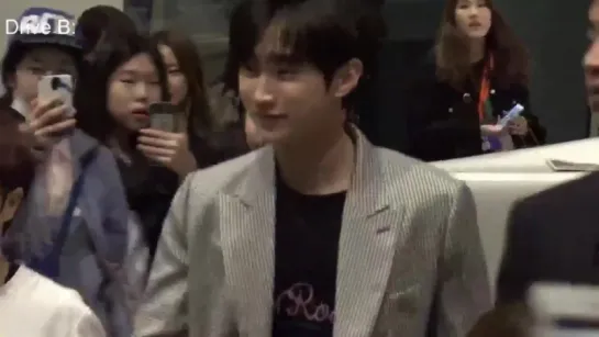 [FANCAM][170401] Jinyoung @ Seoul Fashion Week