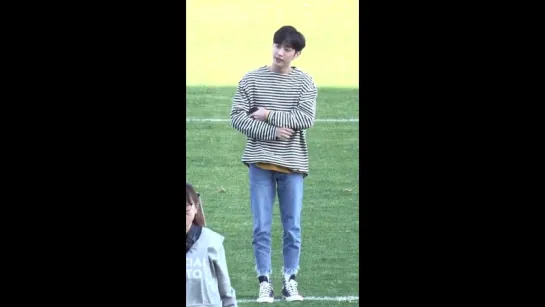 [FANCAM][170304] B1A4 - What's Happening (Jinyoung focus) @ Gwangju FC