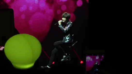 [FANCAM][151129] B1A4 - Wait (Jinyoung focus) @ "B1A4 ADVENTURE 2015" In Hong Kong