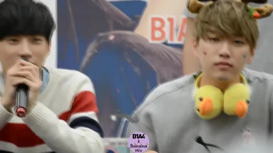 [FANCAM][151004] B1A4 (Sandeul and Jinyoung) @ Youngpoong Bookstore Coex Fansign