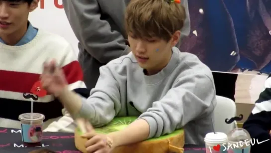 [FANCAM][151004] B1A4 (Sandeul focus) @ Youngpoong Bookstore Coex Fansign