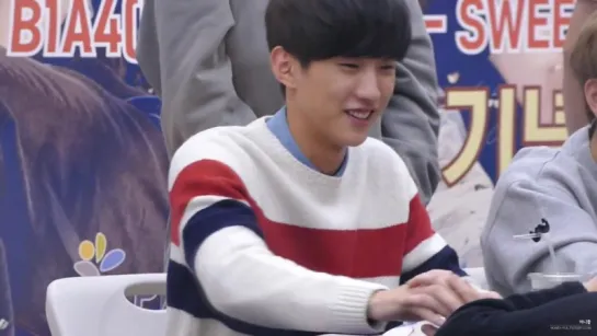 [FANCAM][151004] B1A4 (Jinyoung focus) @ Youngpoong Bookstore Coex Fansign