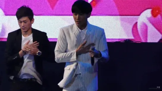 [FANCAM][150919] B1A4 - Sweet Girl (Jinyoung focus) @ LG Dream Festival