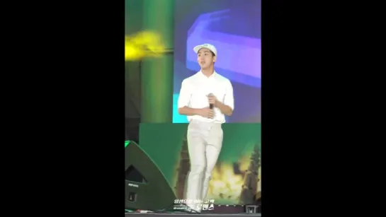 [FANCAM][150917] B1A4 - What's Happening? (Baro focus) @ Damyang World Bamboo Fair Opening Ceremony