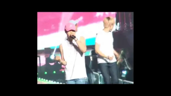 [FANCAM][150913] B1A4 - Let's Be Happy (Baro focus) @ "B1A4 ADVENTURE 2015" Concert In Seoul Day 2