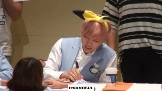 [FANCAM][150823] B1A4 (Sandeul focus) @ Kyobo Hot Tracks Fansign