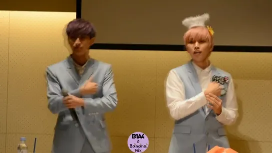 [FANCAM][150823] B1A4 (Jinyoung and Sandeul focus) @ Kyobo Hot Tracks Fansign