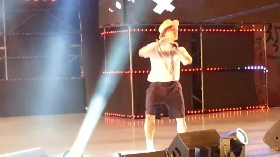 [FANCAM][150802] B1A4 - Baby Goodnight (Sandeul focus) @ Seoul Land Music Festival