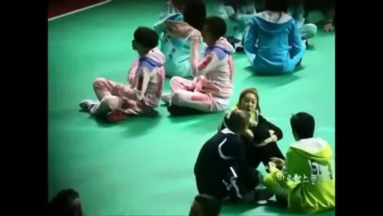 [FANCAM][150202] B1A4 (CNU, Gongchan focus) @ Idol Star Athletics Championship