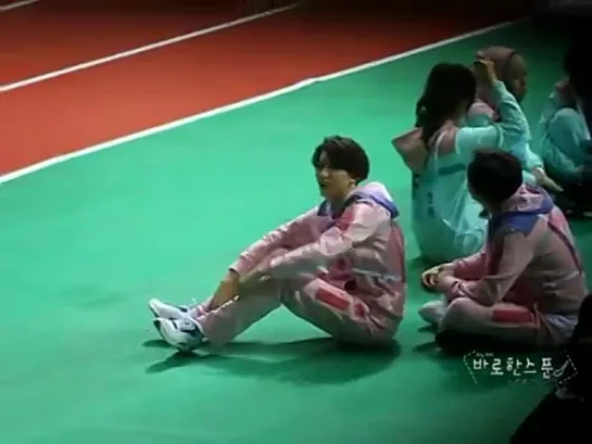 [FANCAM][150202] B1A4 (CNU, Gongchan focus) @ Idol Star Athletics Championship