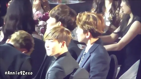 [FANCAM][150122] Baekhyun Chen Suho (EXO) and Taeyeon (SNSD] During B1A4 - Solo Day Perform @ The 24th Seoul Music Awards